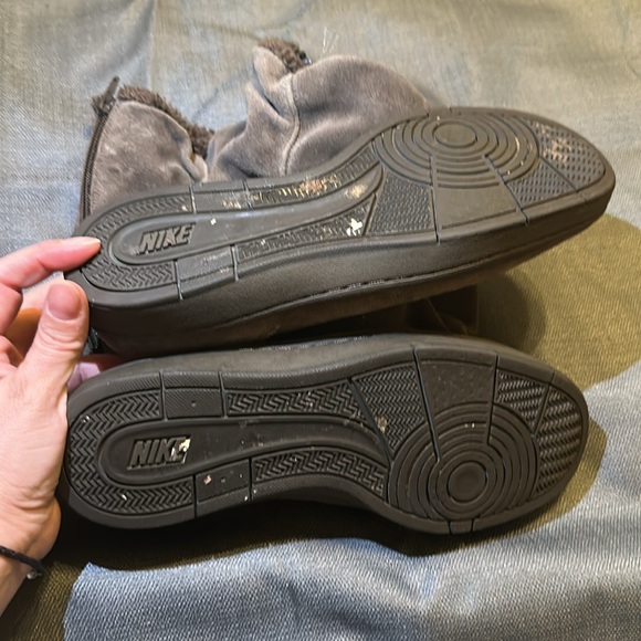 Nike boots - Picture 5 of 8